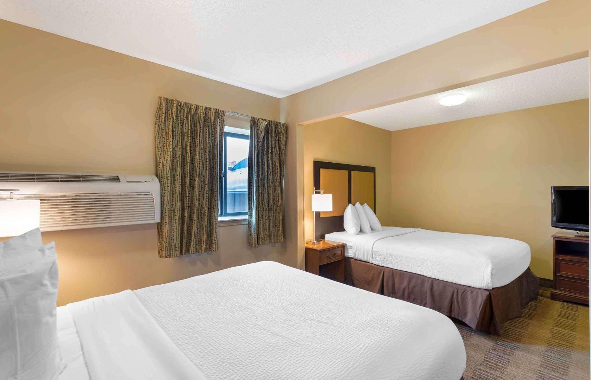 เอ็กซ์เทนด์ สเตย์ อเมริกา รอลีจ์ แครี แฮร์ริสันอเวนิว Hotel ภายนอก รูปภาพ